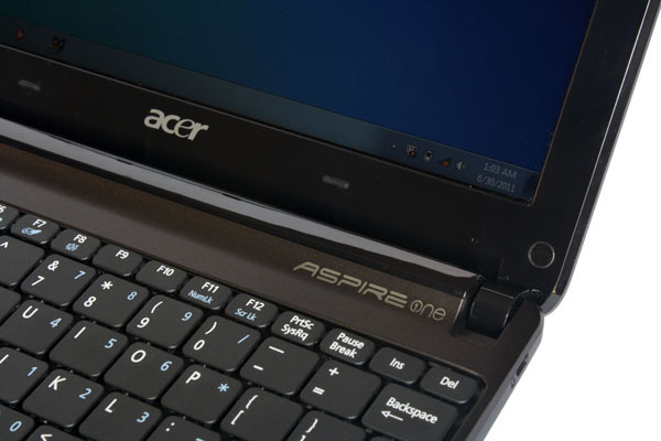Dettaglio del design del netbook Acer