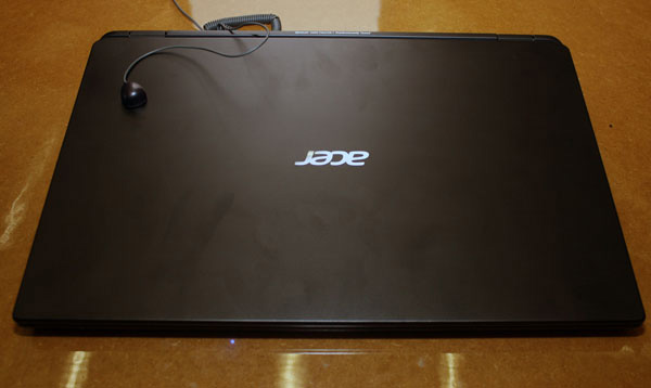 Acer Aspire Timeline Ultra M3 chiuso