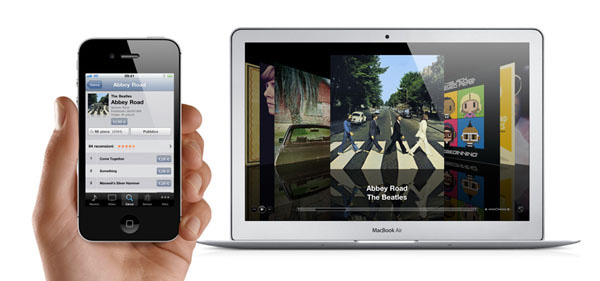 Apple iPhone 4S con Macbook Air