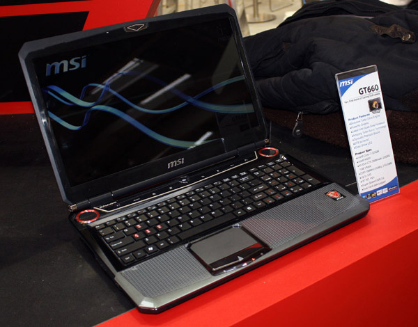 Design del portatile MSI GT660