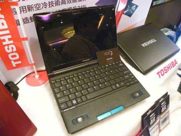 Toshiba NB520