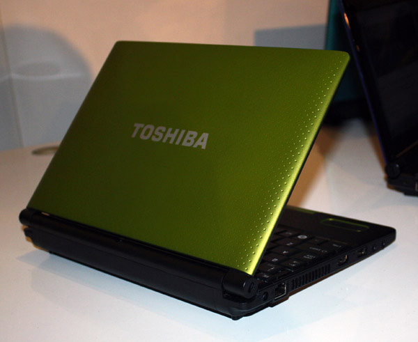 Toshiba NB550D